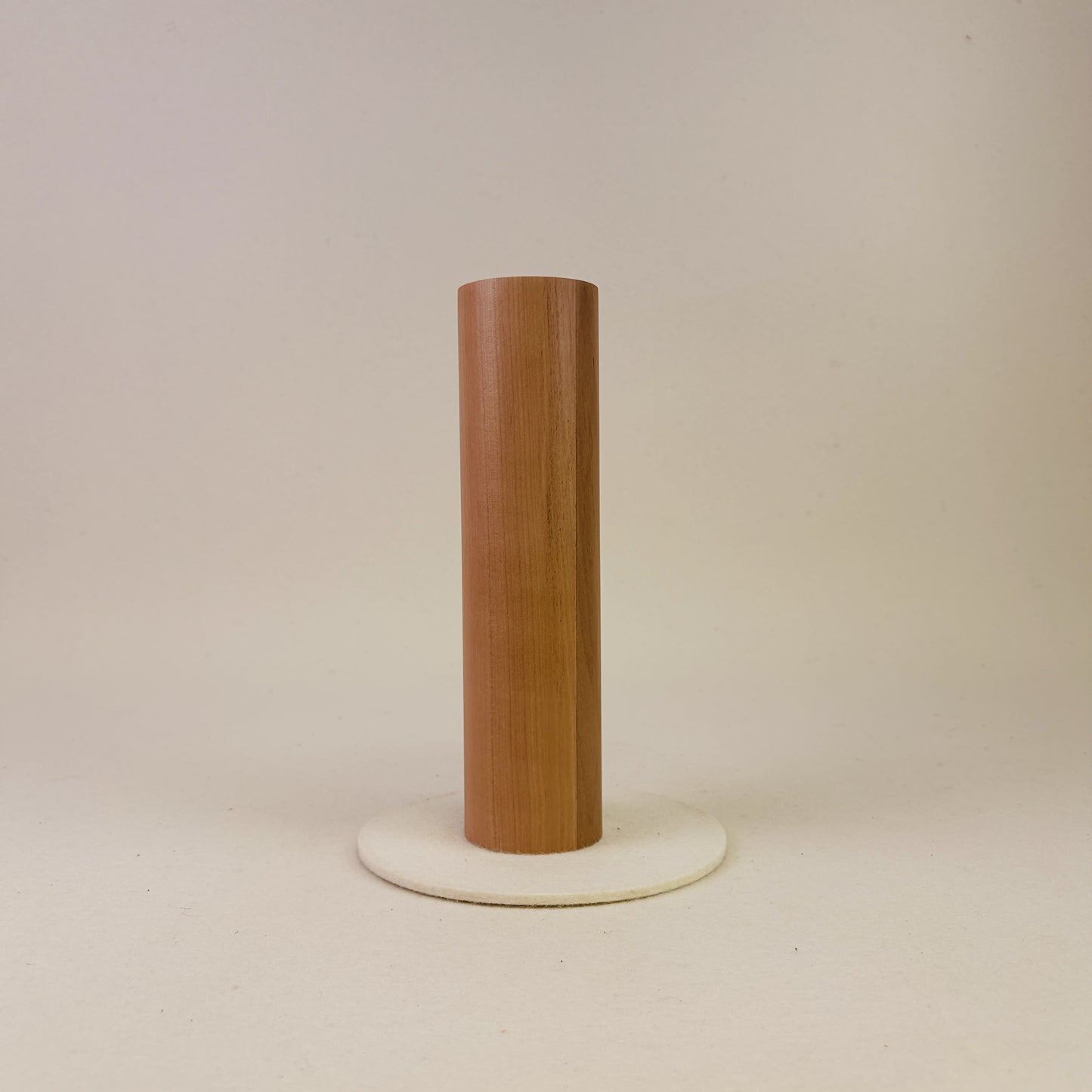 Tierurne aus Elsbeere – Stele, Rund, Glatt, 0,45L
