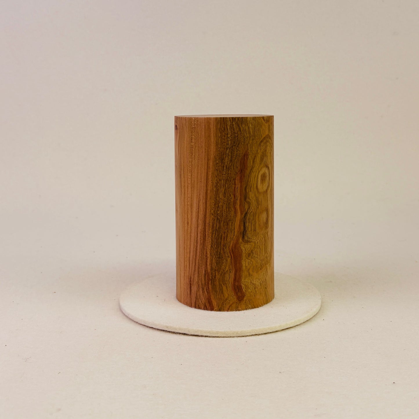 Tierurne aus Kirsche – Stele, Rund, Glatt, 0,4L