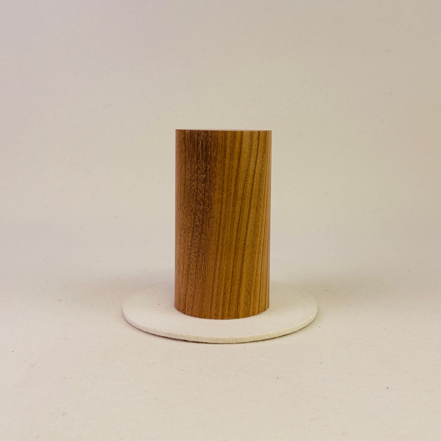 Tierurne aus Kirsche – Stele, Rund, Glatt, 0,4L