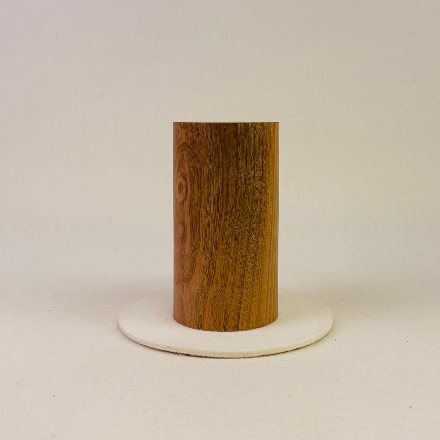 Tierurne aus Kirsche – Stele, Rund, Glatt, 0,4L