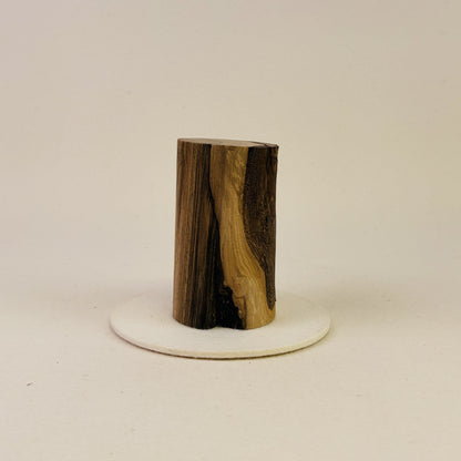 Tierurne aus Nussbaum – Stele, Rund, Glatt, 0,3L