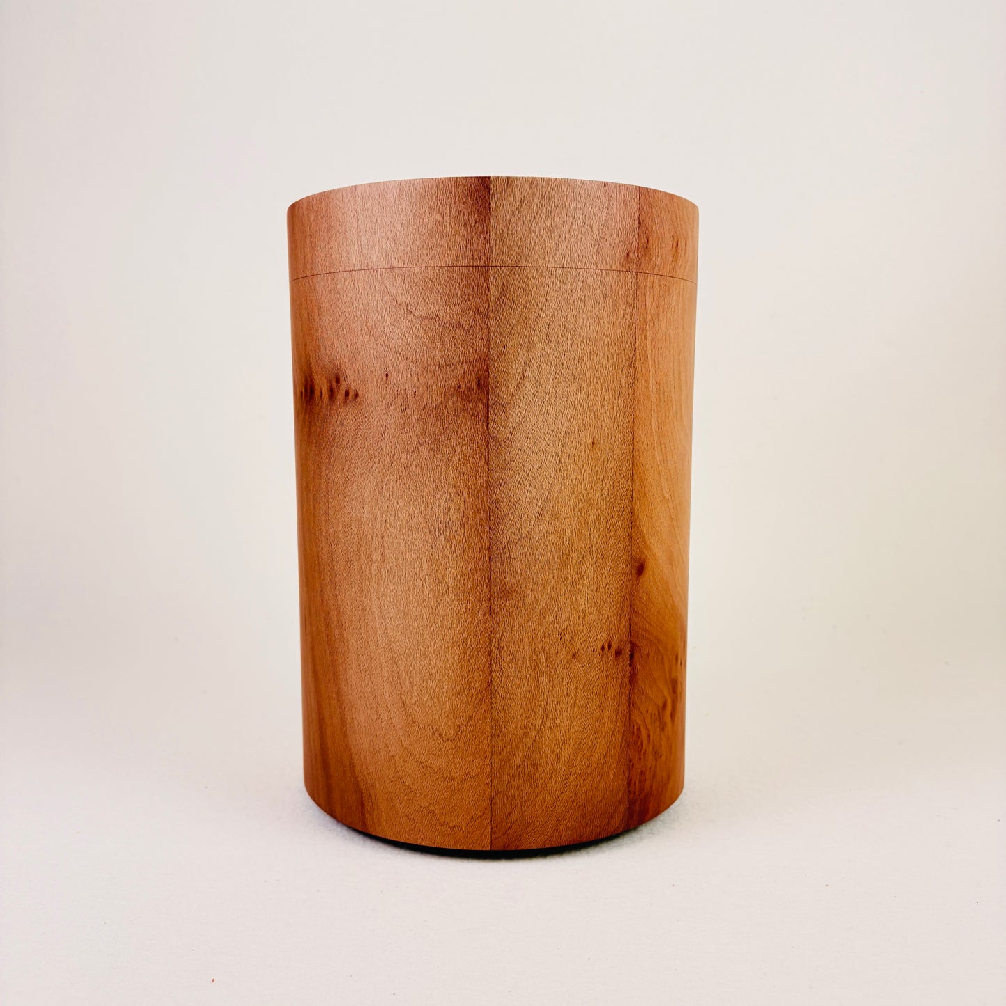 Holzurne "Platane" glatt - 274