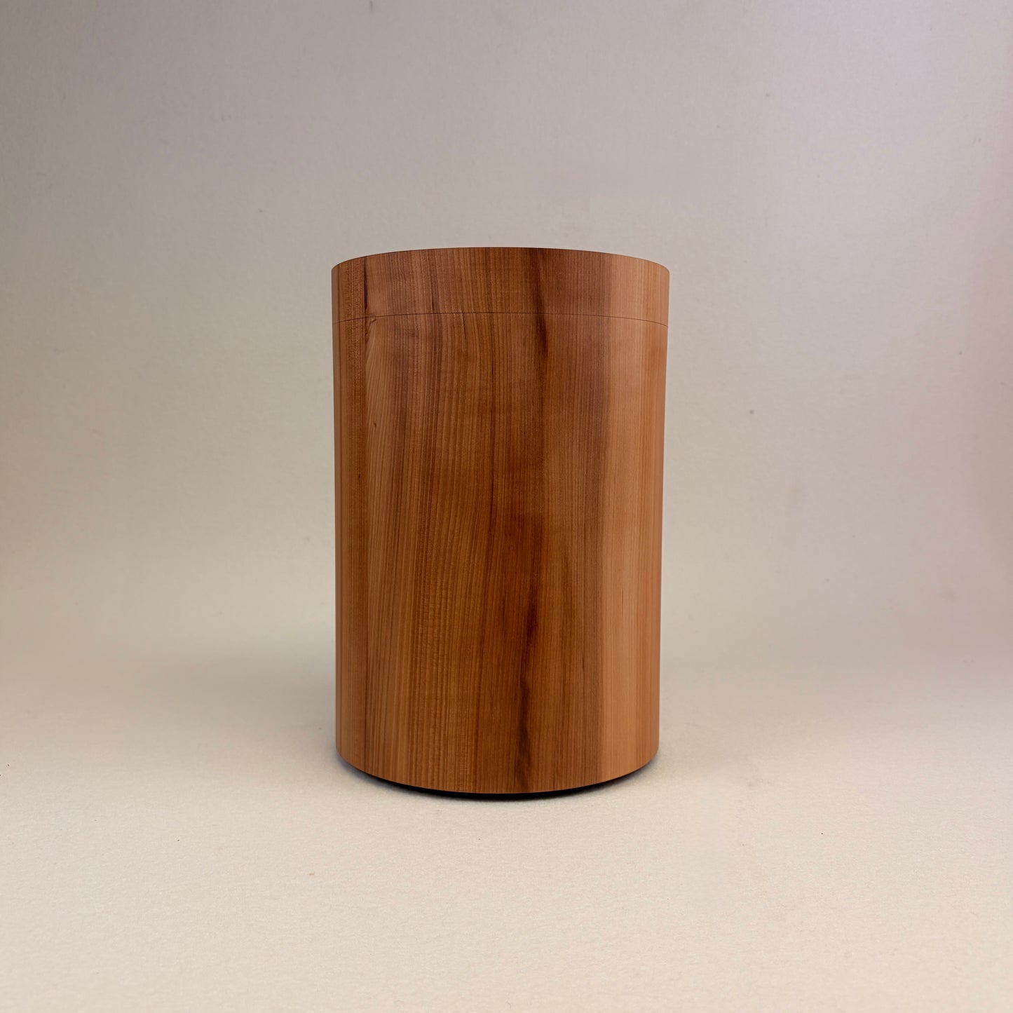 Holzurne "Elsbeere" glatt - 344