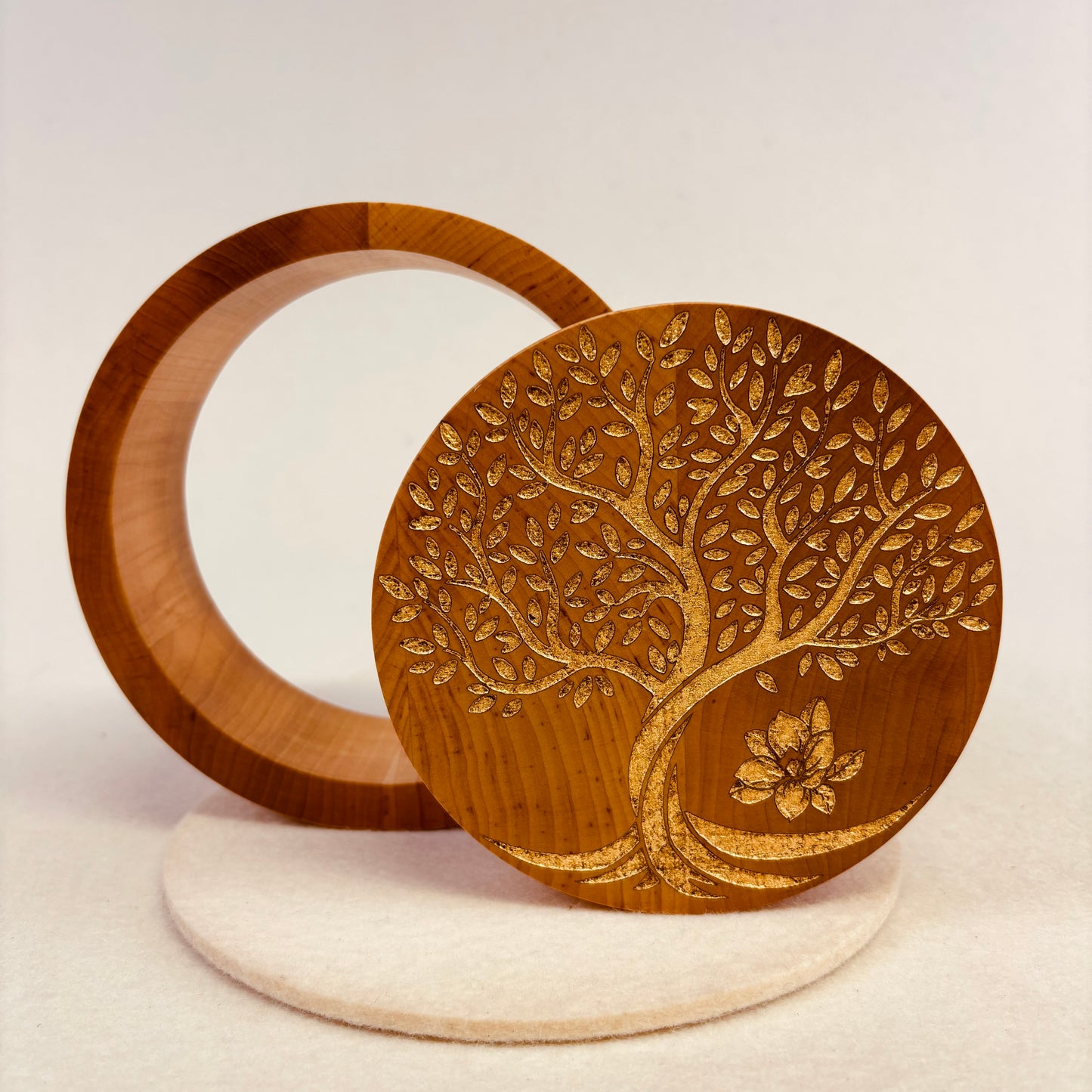 Lebensbaum vergoldet