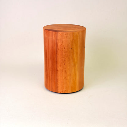 Holzurne aus Erle mit glatter Form – 362 (B)