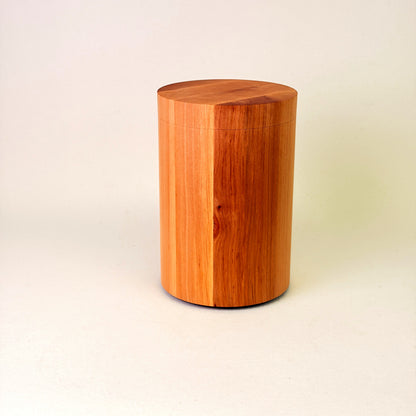 Holzurne aus Erle mit glatter Form – 384