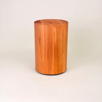 Holzurne aus Erle mit glatter Form – 384