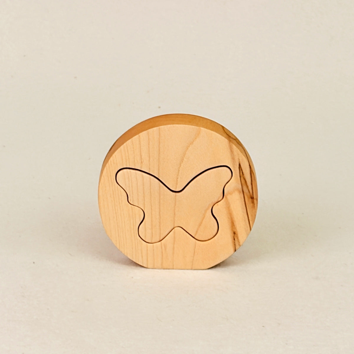 Erinnerungsstück aus Holz: Schmetterling