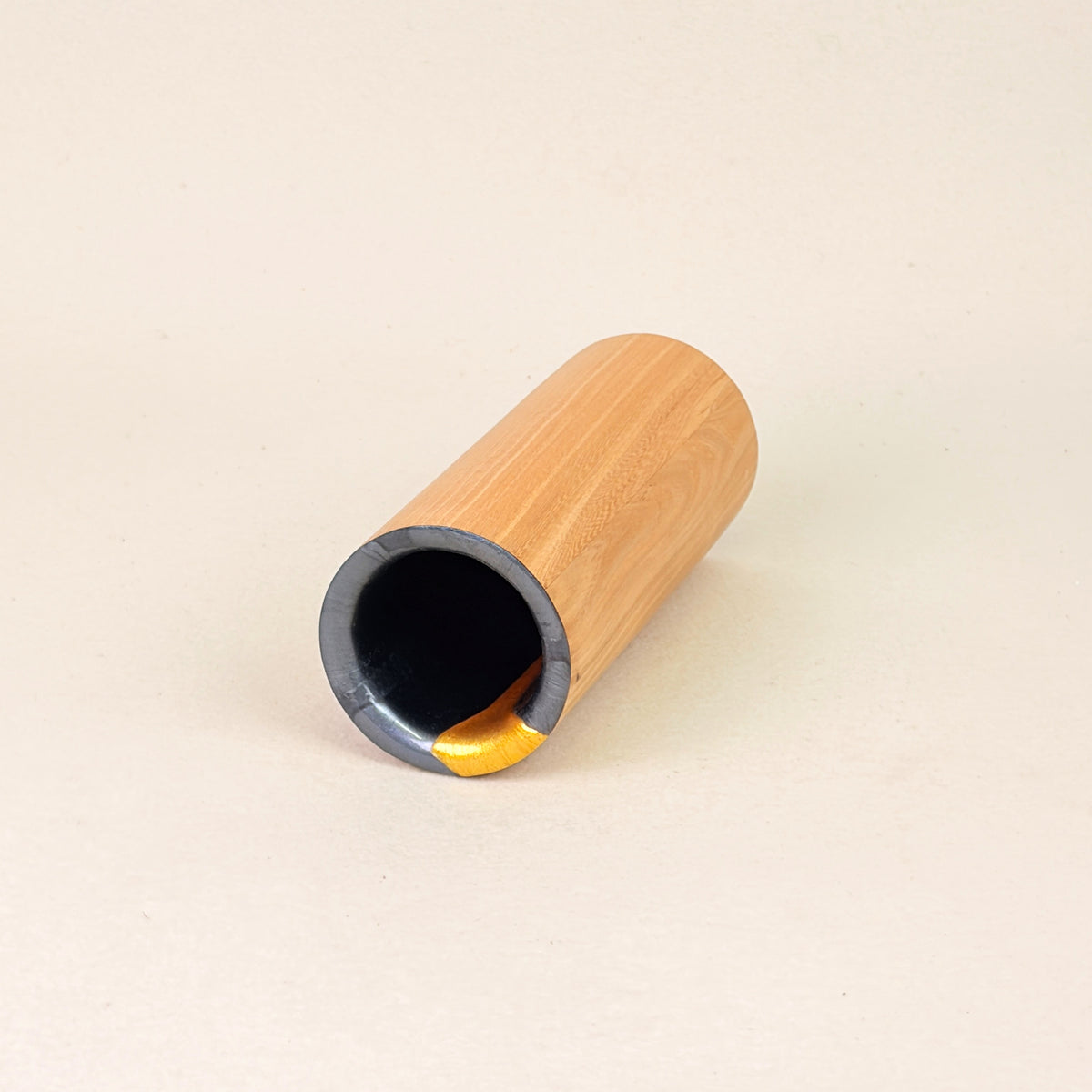 Erinnerungsstück aus Holz: Vase